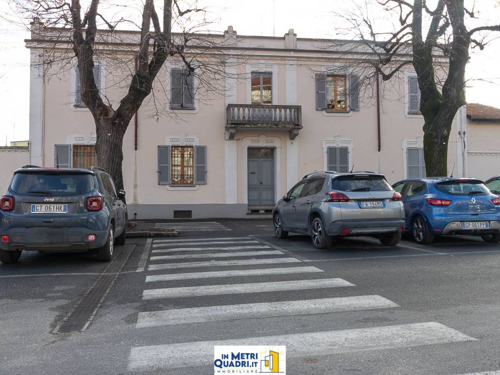 Appartamento a Vinovo in Piazza L. Rey, 9 - Foto 2