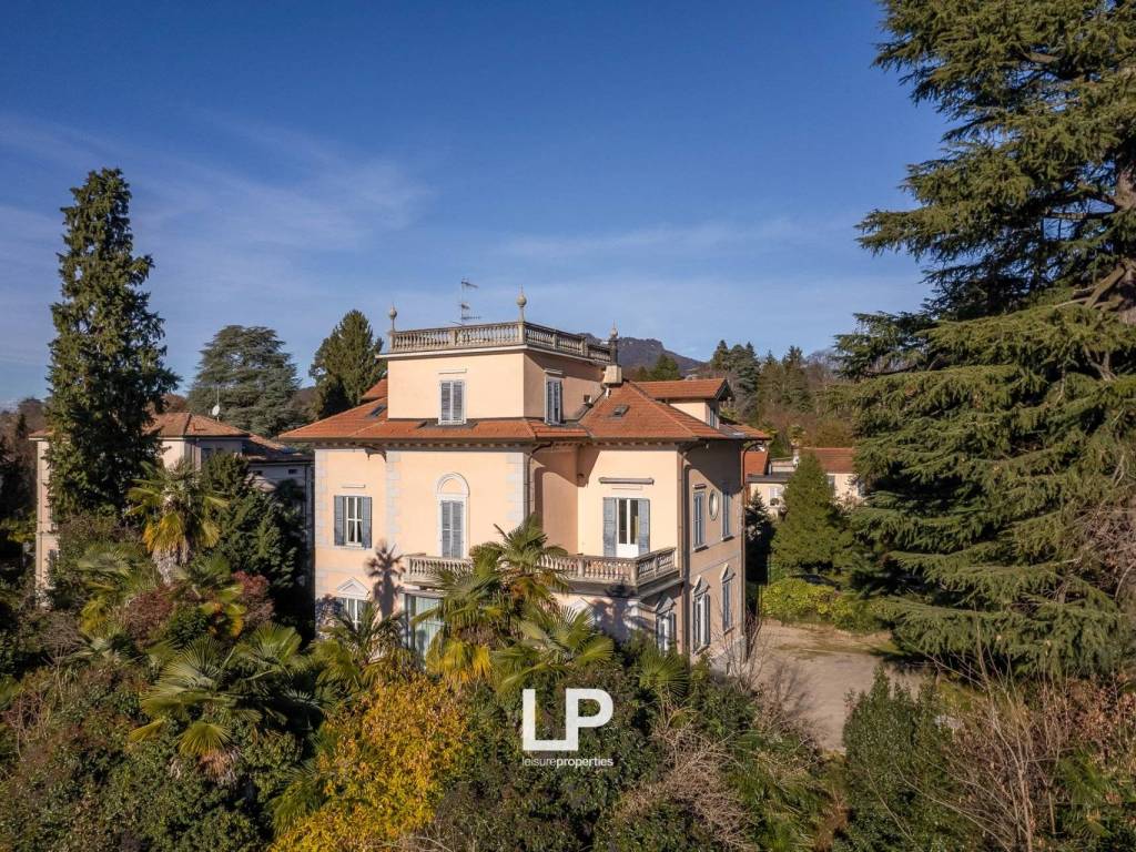 Villa a Varese in Via Giuseppe Vincenzo Crotti, 4 - Foto 2