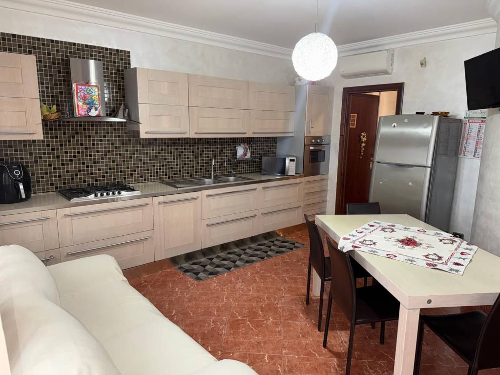 Appartamento a Lesina in Via Fabrizio De Andrè - Foto 3