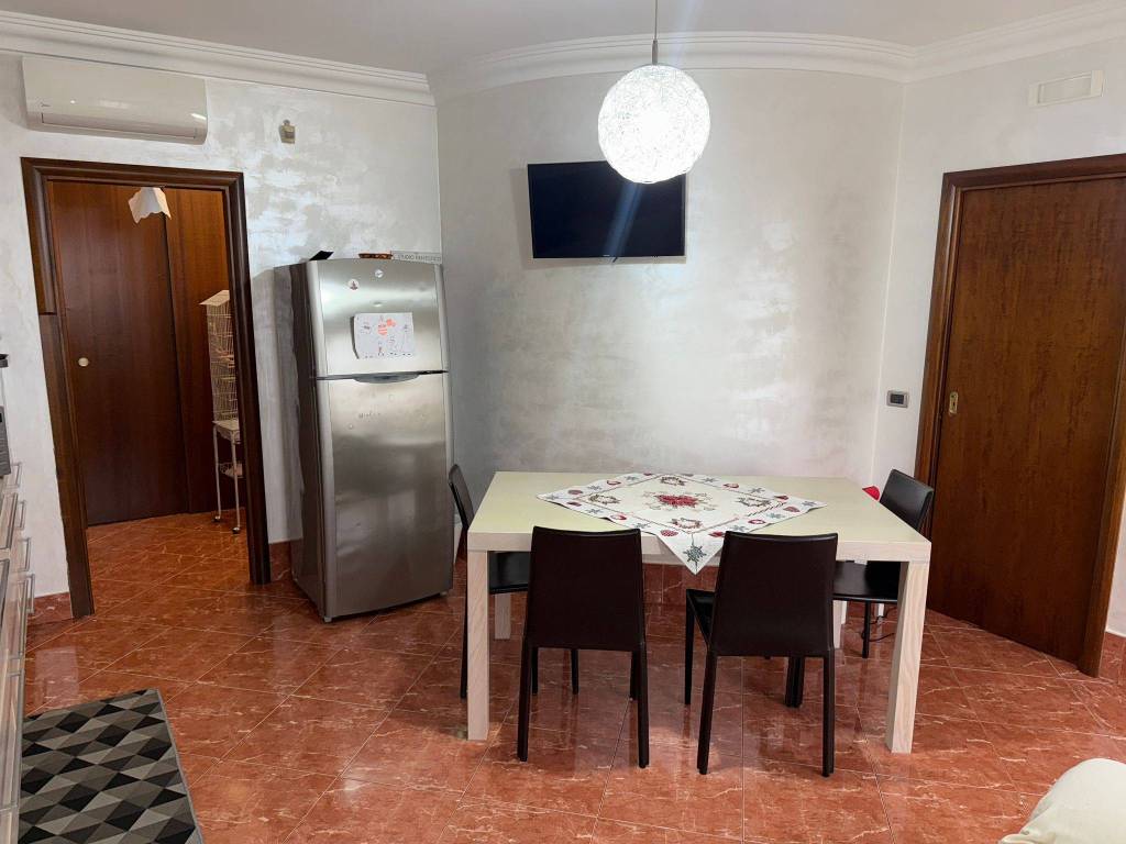 Appartamento a Lesina in Via Fabrizio De Andrè - Foto 4