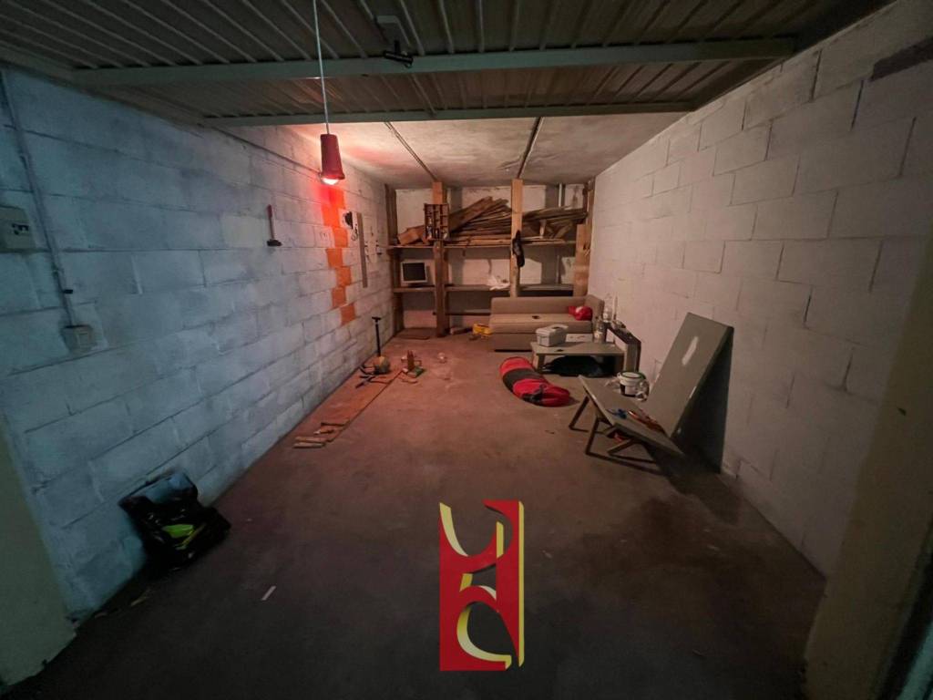 Box / garage a Gallarate in Via Monte Cristallo - Foto 4