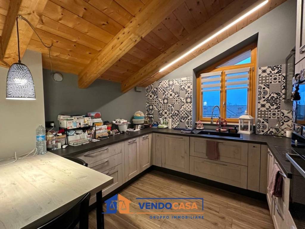 Appartamento a Cherasco in Corso Luigi Einaudi - Foto 5