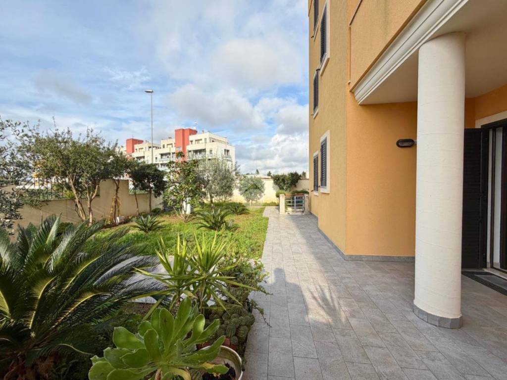 Appartamento a Lecce in Via Armando Povero, 12 - Foto 2