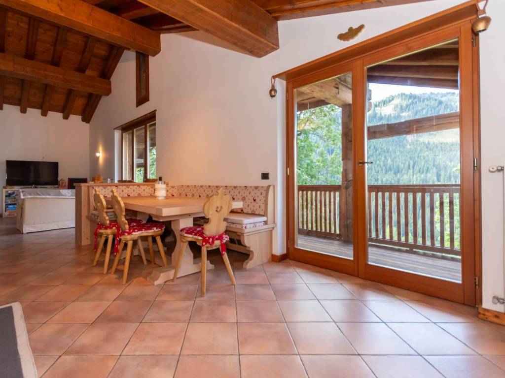 Appartamento a Selva di cadore in Via Zanuol - Foto 2