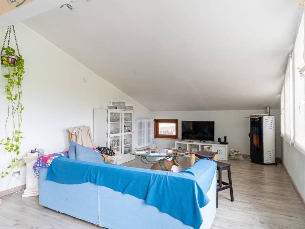 Casa indipendente a Cerreto guidi in Strada Regionale , 436 - Foto 2