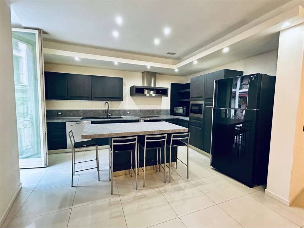 Appartamento a Sesto calende in Via Roma, 2 - Foto 2