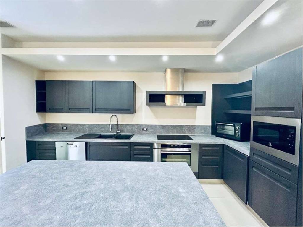 Appartamento a Sesto calende in Via Roma, 2 - Foto 4