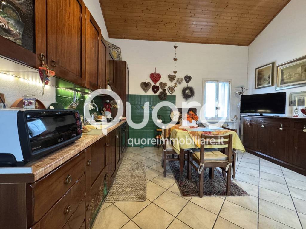 Appartamento a Tavagnacco in via Roma - Foto 5