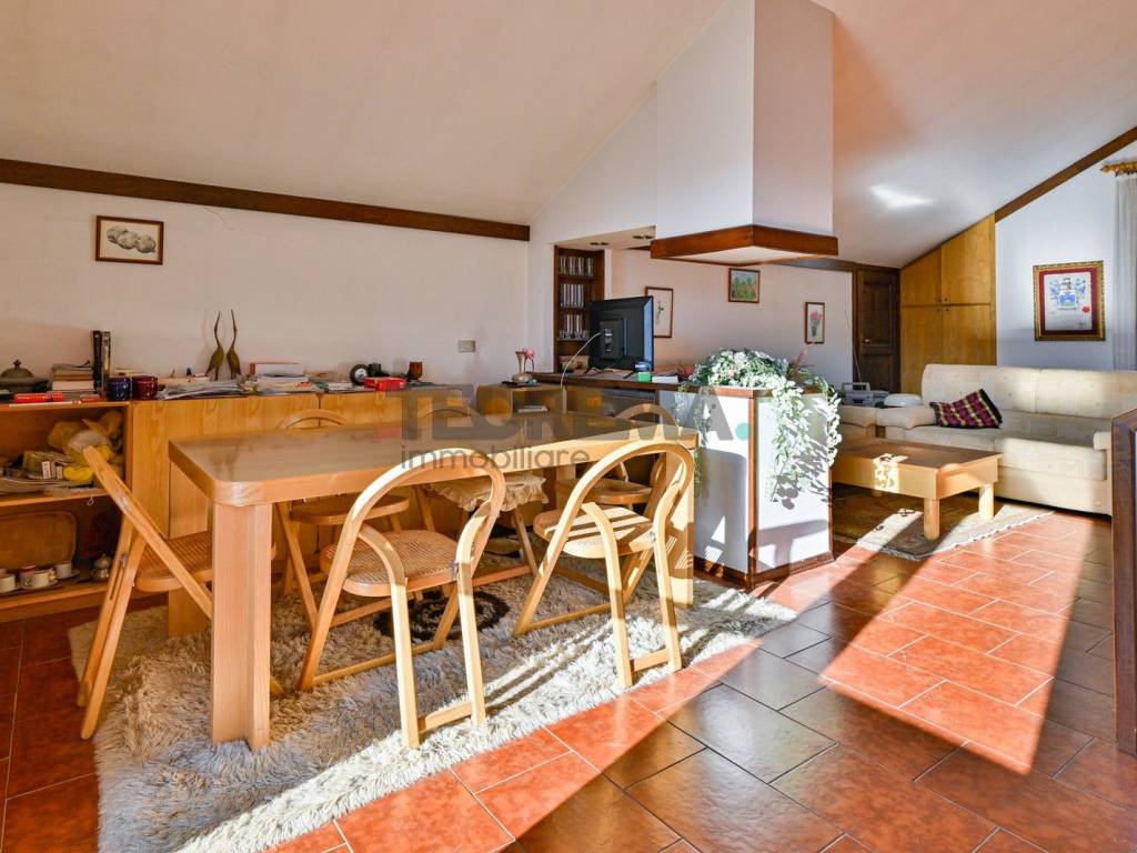 Attico / mansarda a Castione della presolana in Via Giuseppe Verdi, 10 - Foto 5