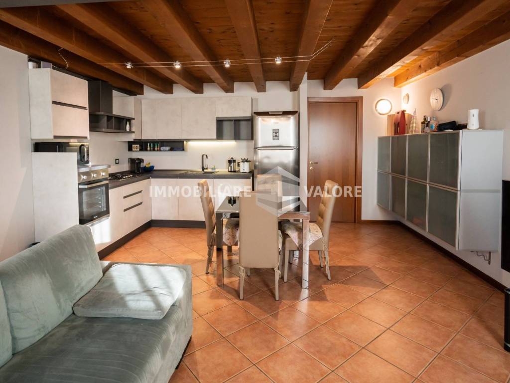 Appartamento a Valeggio sul mincio in Località Foroni - Foto 3