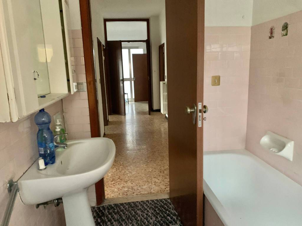 Appartamento a Riccione in Viale Luigi Settembrini - Foto 3