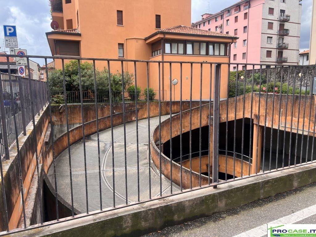 Box / garage a Saronno in Via Pola, 20 - Foto 3