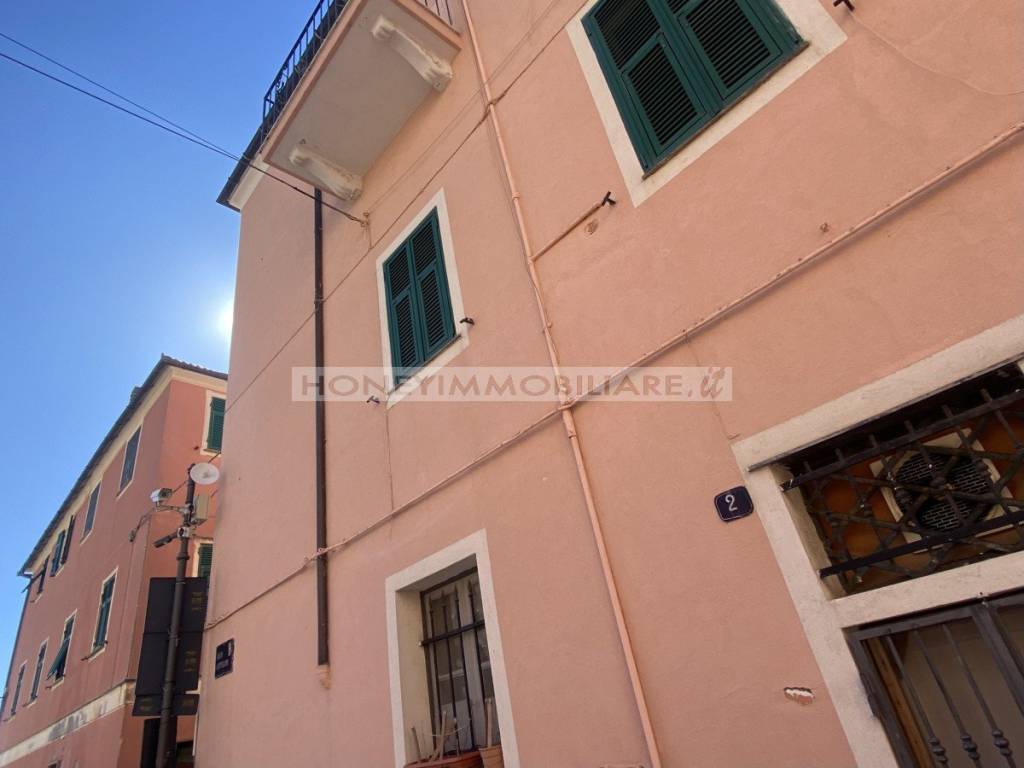 Casa indipendente a Spotorno in Via 25 Aprile - Foto 4