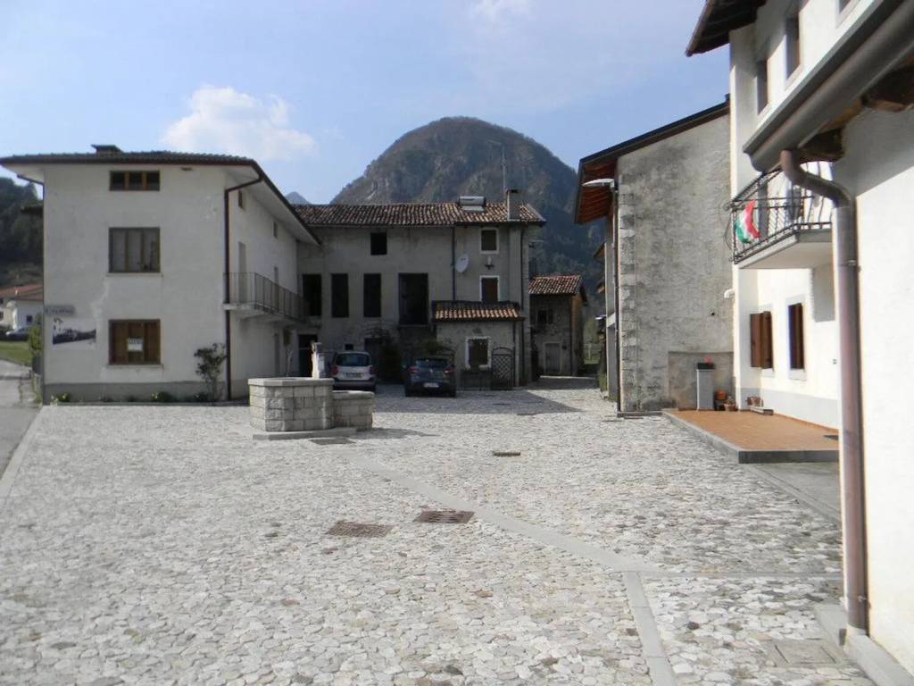 Villa a Tramonti di sotto in Piazza Della Reppubblica 15 S.N.C. - Foto 2