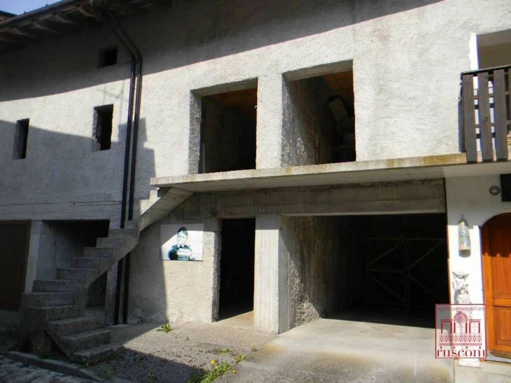 Villa a Tramonti di sotto in Piazza Della Reppubblica 15 S.N.C. - Foto 4