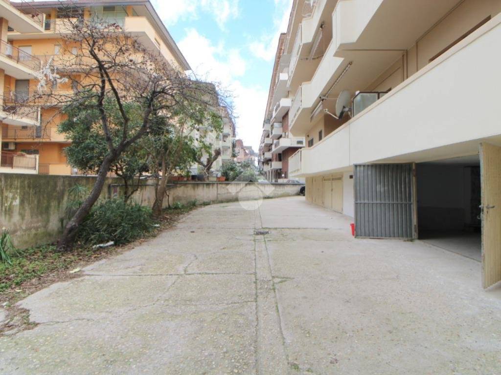 Box / garage a Francavilla al mare in Viale Alcione, 11 - Foto 3
