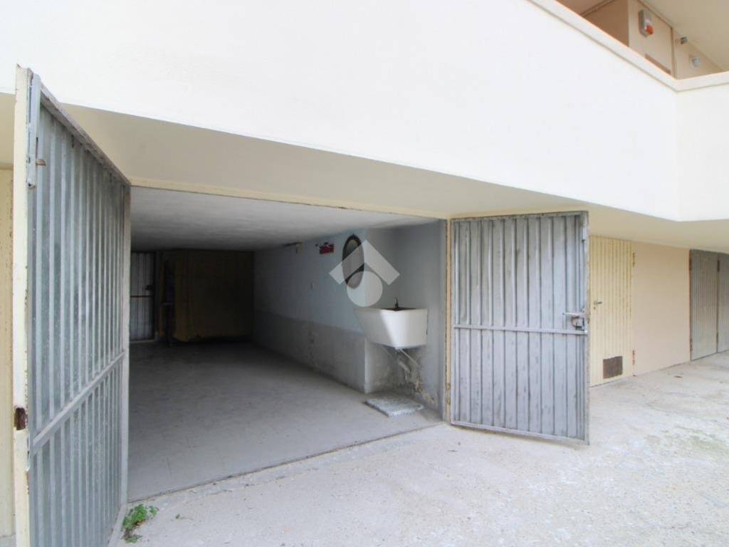 Box / garage a Francavilla al mare in Viale Alcione, 11 - Foto 5