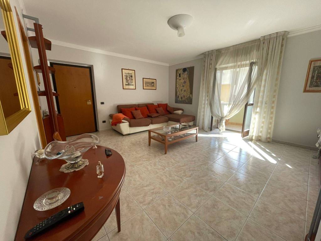Appartamento a Caserta in Via Francesco Petrarca - Foto 2