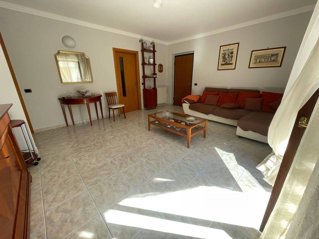 Appartamento a Caserta in Via Francesco Petrarca - Foto 3