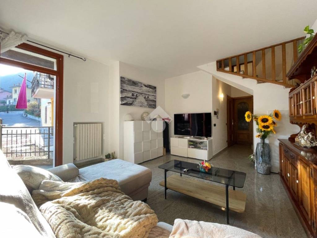 Casa indipendente a Porto ceresio in Via Cuasso - Foto 5