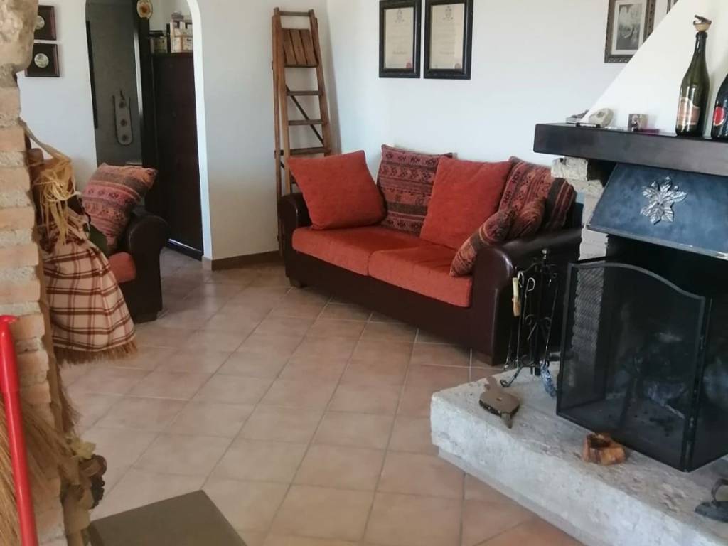 Appartamento a Orvinio in Via Giovanni Manenti - Foto 4