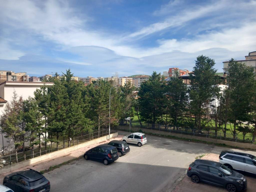 Appartamento a Crotone in Via Arabia Saudita - Foto 2