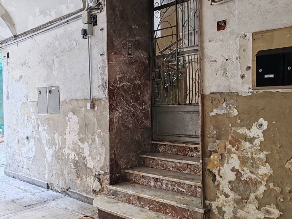 Appartamento a Catania in Via Vittorio Emanuele II, 328 - Foto 2