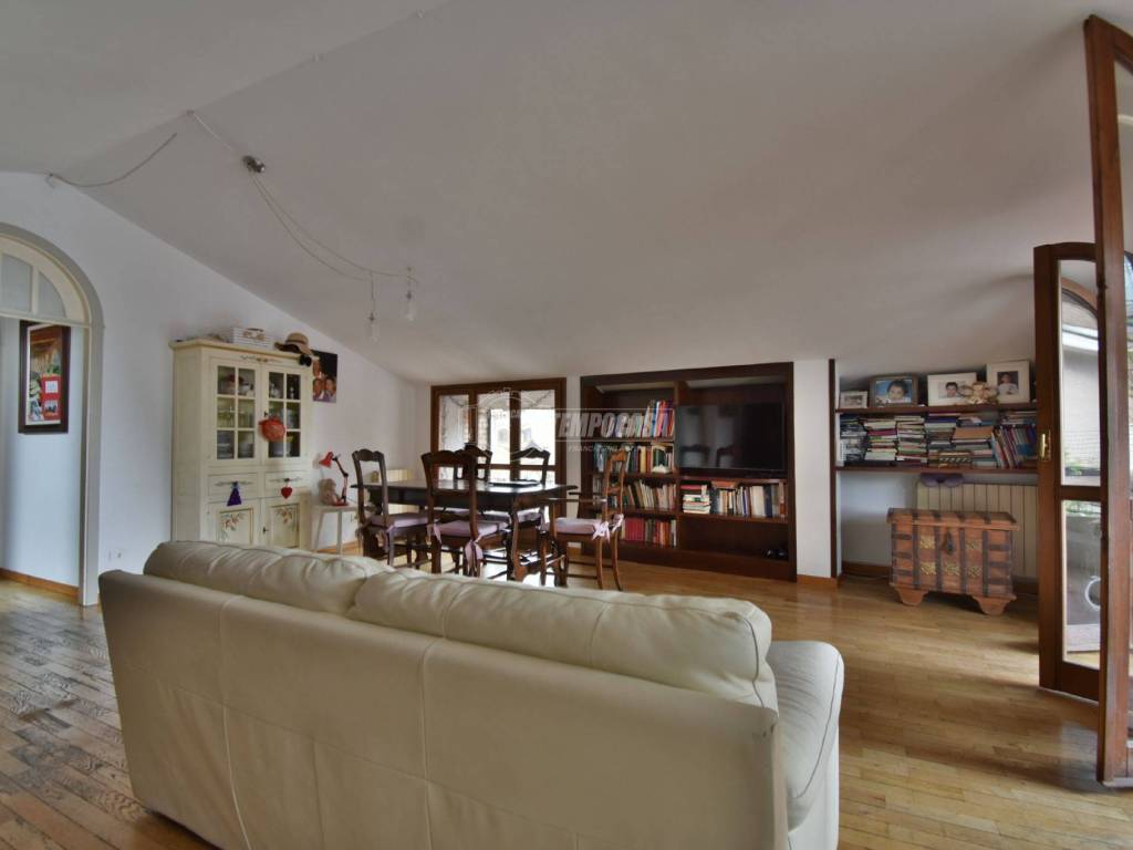 Attico / mansarda a Tolentino in Via della Pace - Foto 2