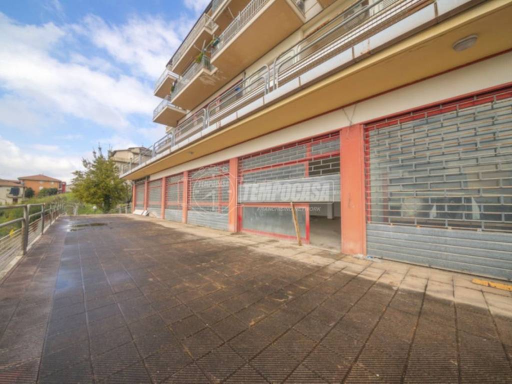 Immobile a Montegranaro in Via Anna Kuliscioff - Foto 4