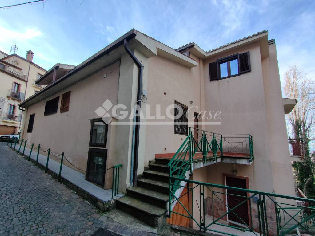 Appartamento a Rende in Via Cesare Battisti - Centro storico - Foto 2