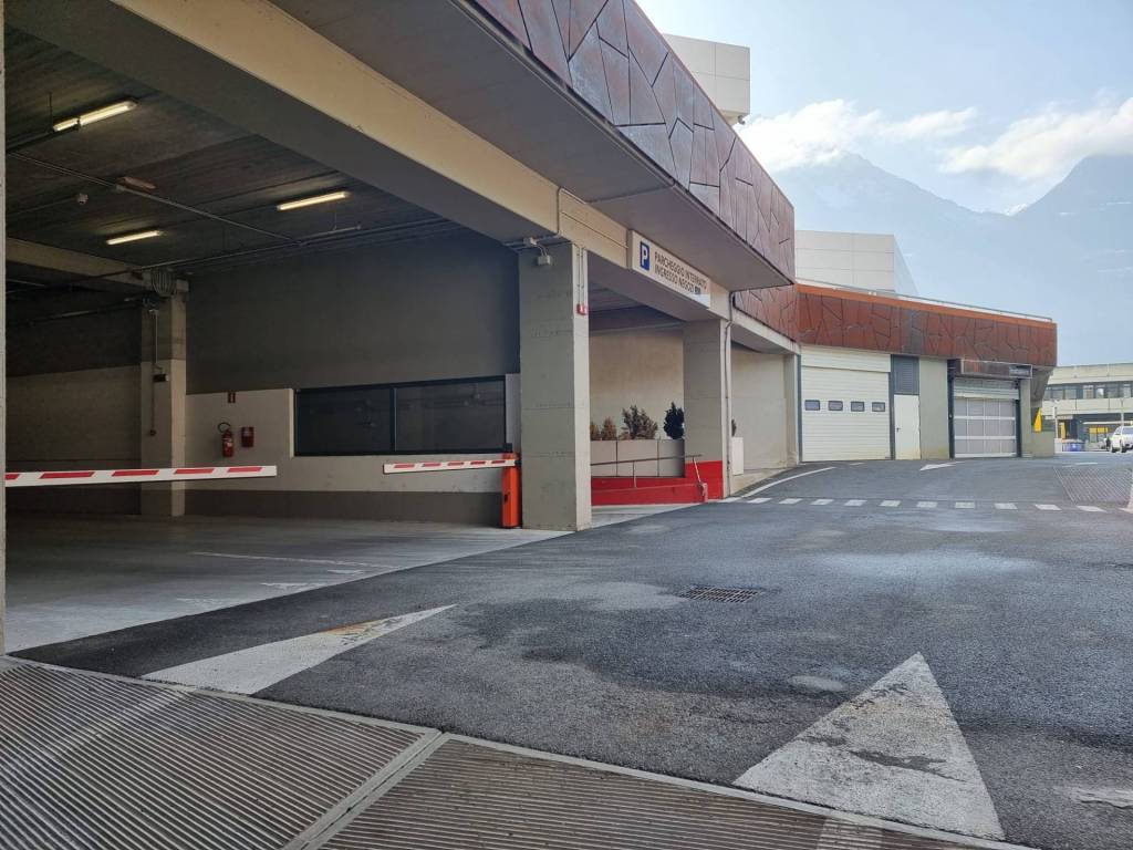 Box / garage a Saint-christophe in Località La Maladiere - Foto 3