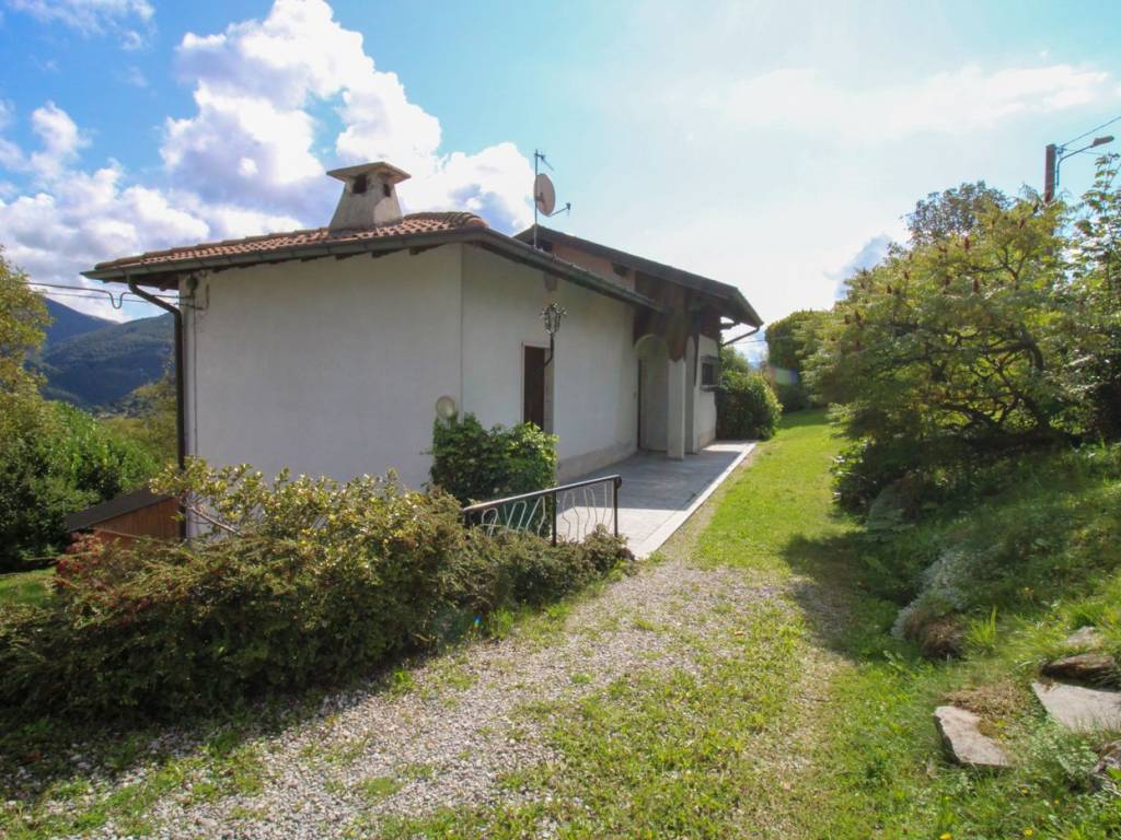 Appartamento a Alta valle intelvi in Via Rocco Lurago , 46 - Foto 3