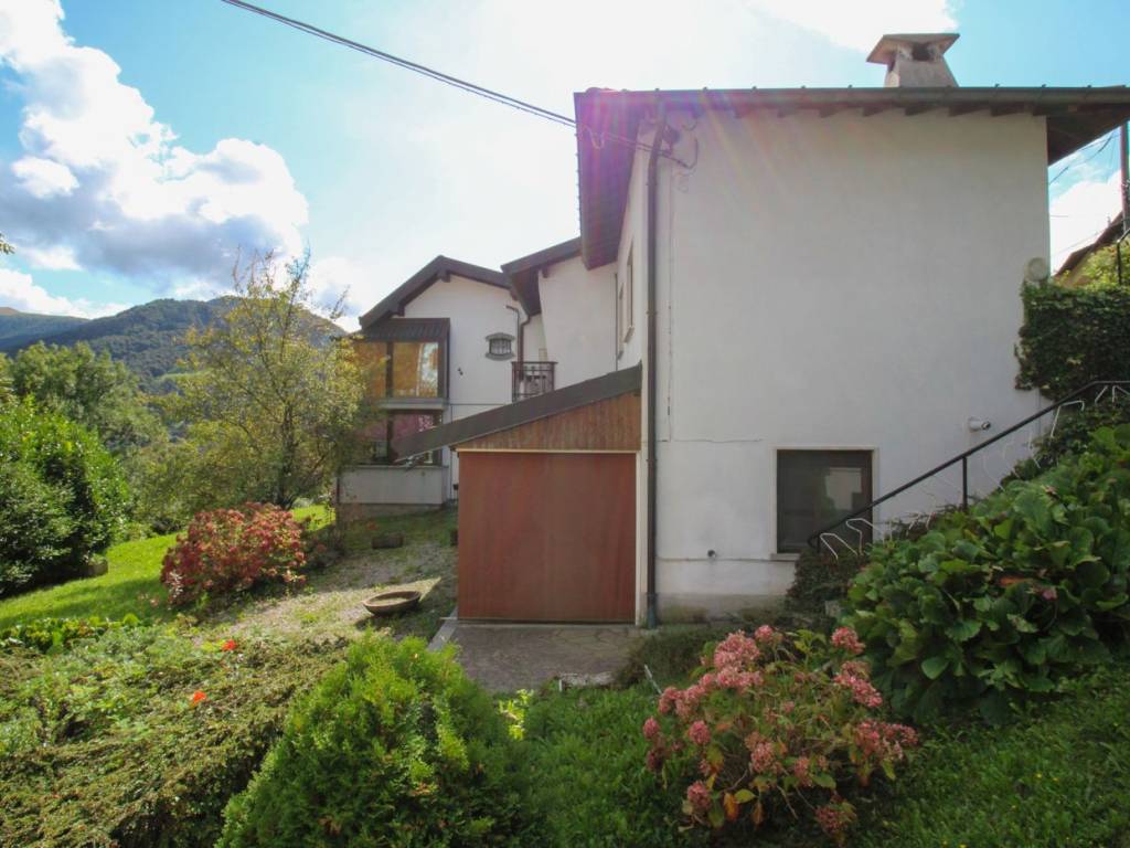 Appartamento a Alta valle intelvi in Via Rocco Lurago , 46 - Foto 4