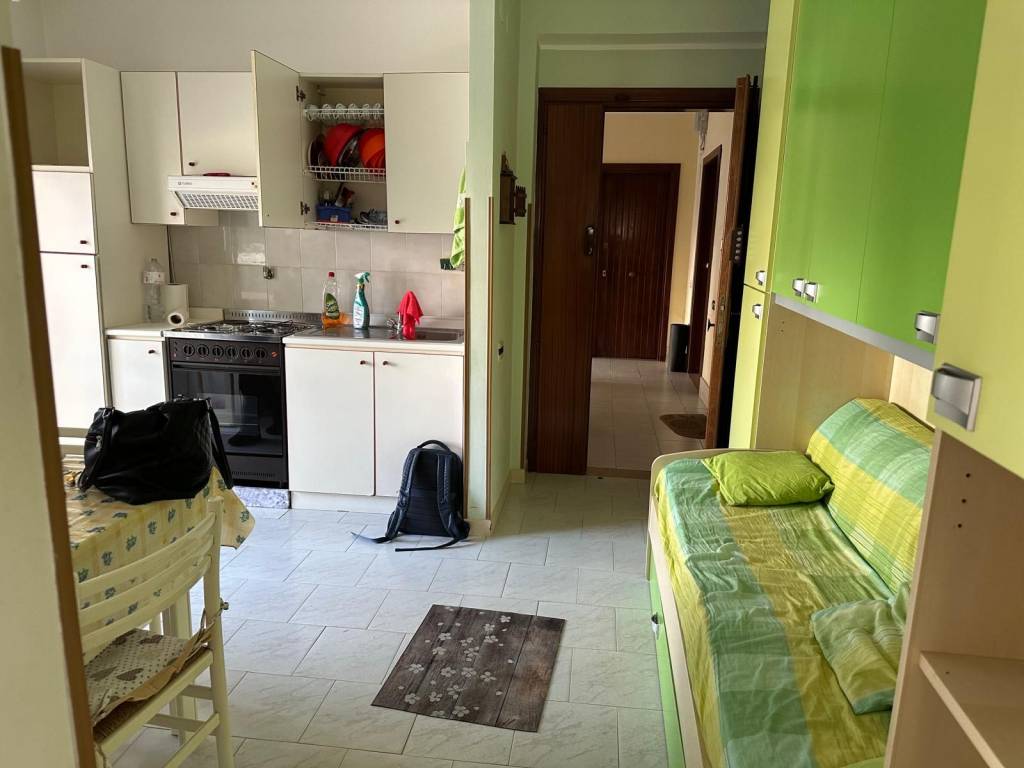 Appartamento a Catanzaro in Via Martiri di Cefalonia - Foto 2