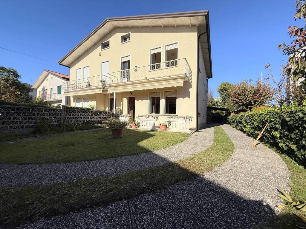 Villa a Treviso in Via Jacopo Bernardi, 10 - Foto 3