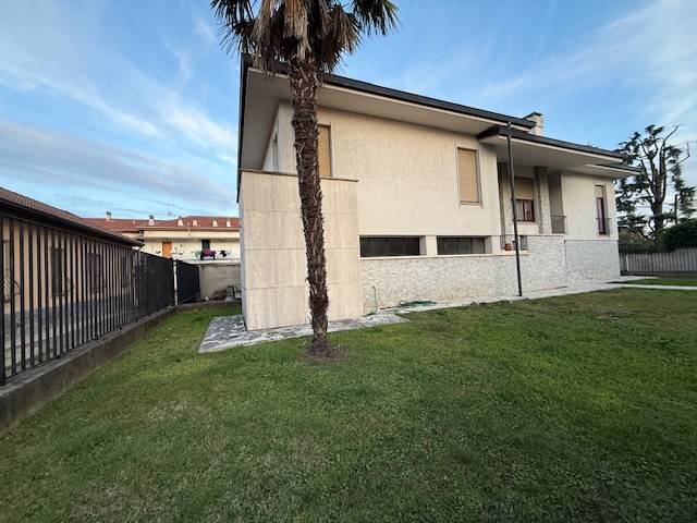 Villa a Vigevano in Via Magnanina - Foto 3