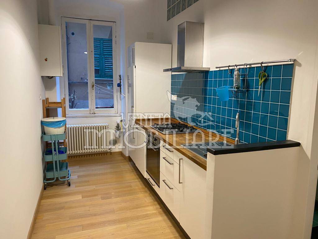 Appartamento a Genova in Via di Santa Maria di Castello - Foto 3