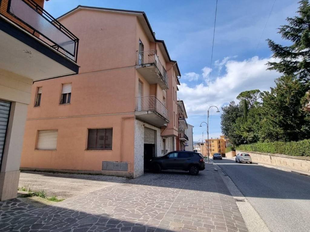 Appartamento a Loro piceno in Viale della Vittoria - Foto 5