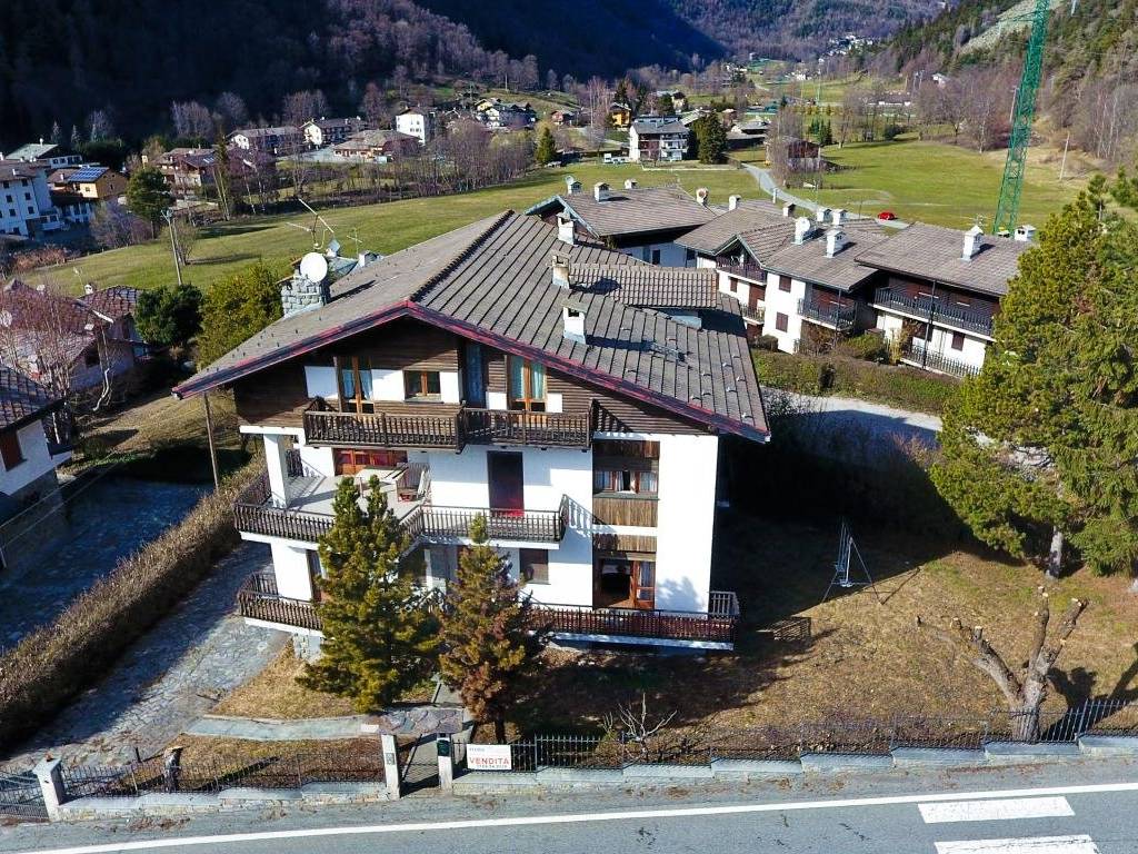 Casa indipendente a Antey-saint-andrè in Località Capoluogo, 12 - Foto 5