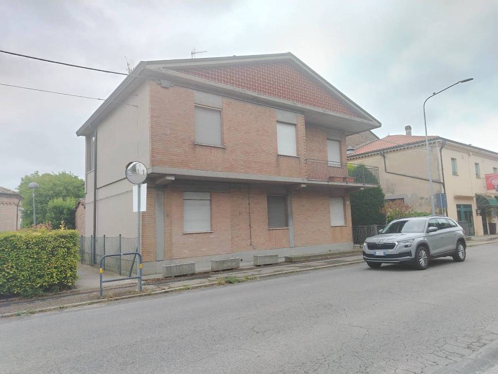 Villa a Lugo in Via Provinciale Bagnara, 113 - Foto 2