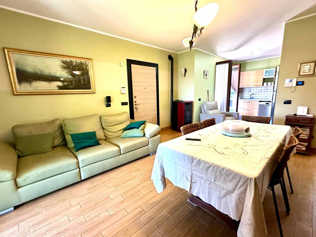 Villa a Borgo ticino in Via della Chiesa - Foto 2