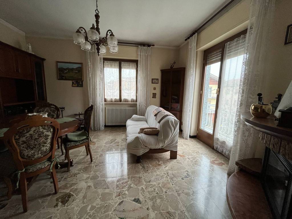 Appartamento a Cairo montenotte in Via Roma - Foto 2