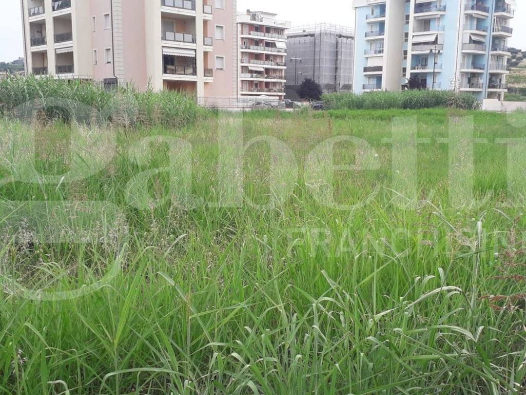 Terreno a Alba adriatica in Via Verona, snc - Foto 3