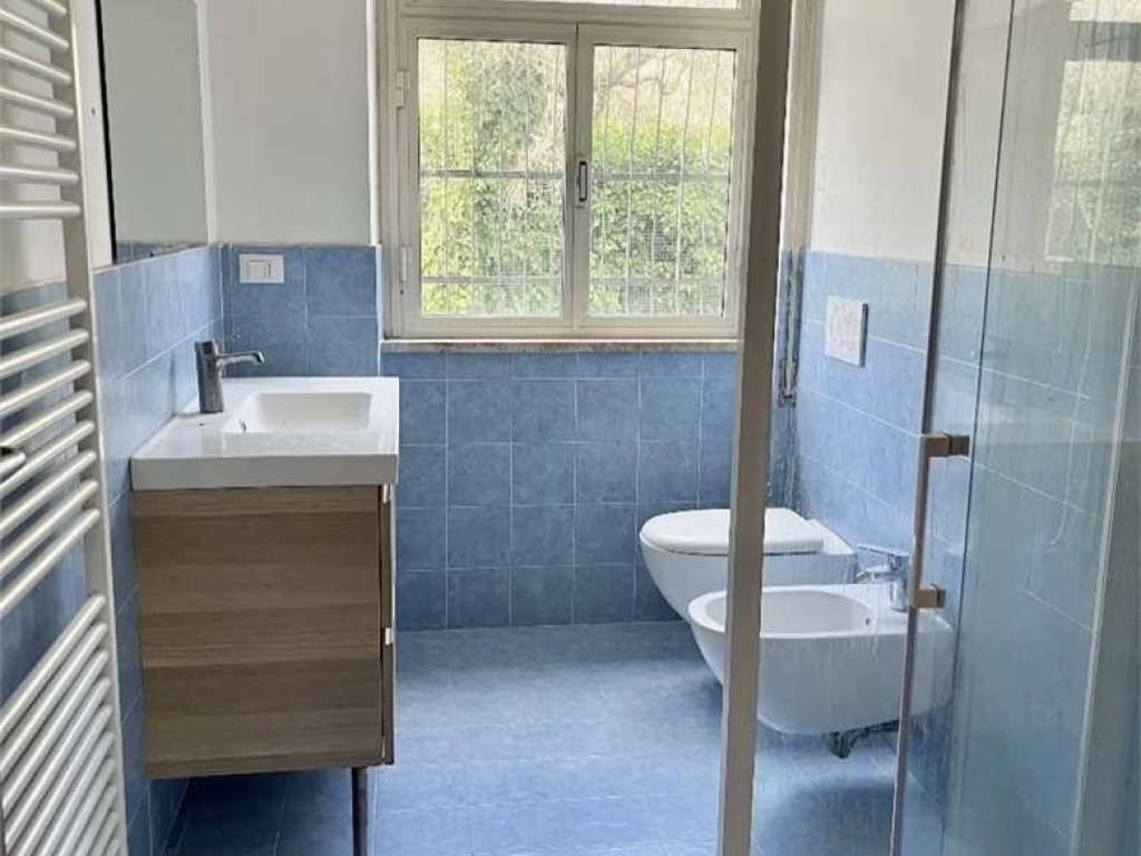 Casa indipendente a Sarzana in viale 25 aprile - Foto 2