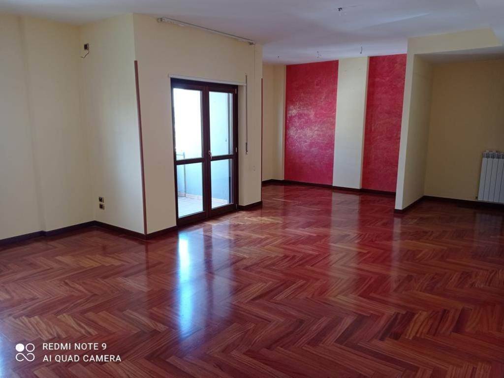 Appartamento a Cosenza in Viale Giacomo Mancini - Foto 5