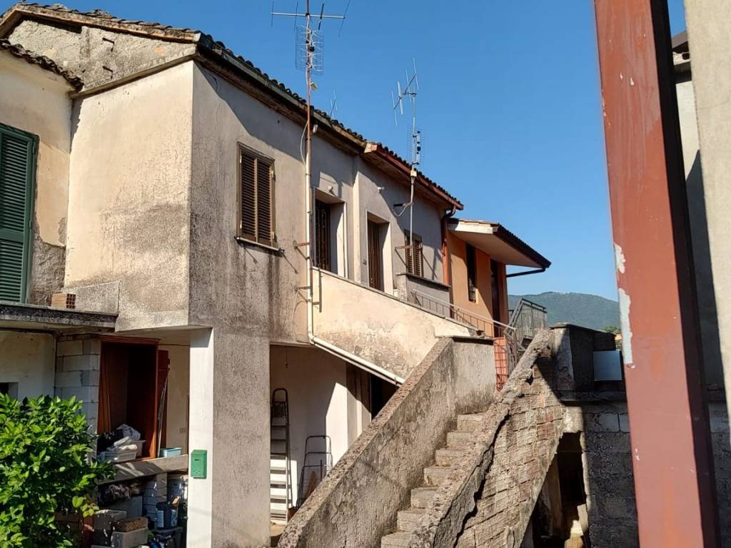 Casa indipendente a Alatri in Via della Noce - Foto 2