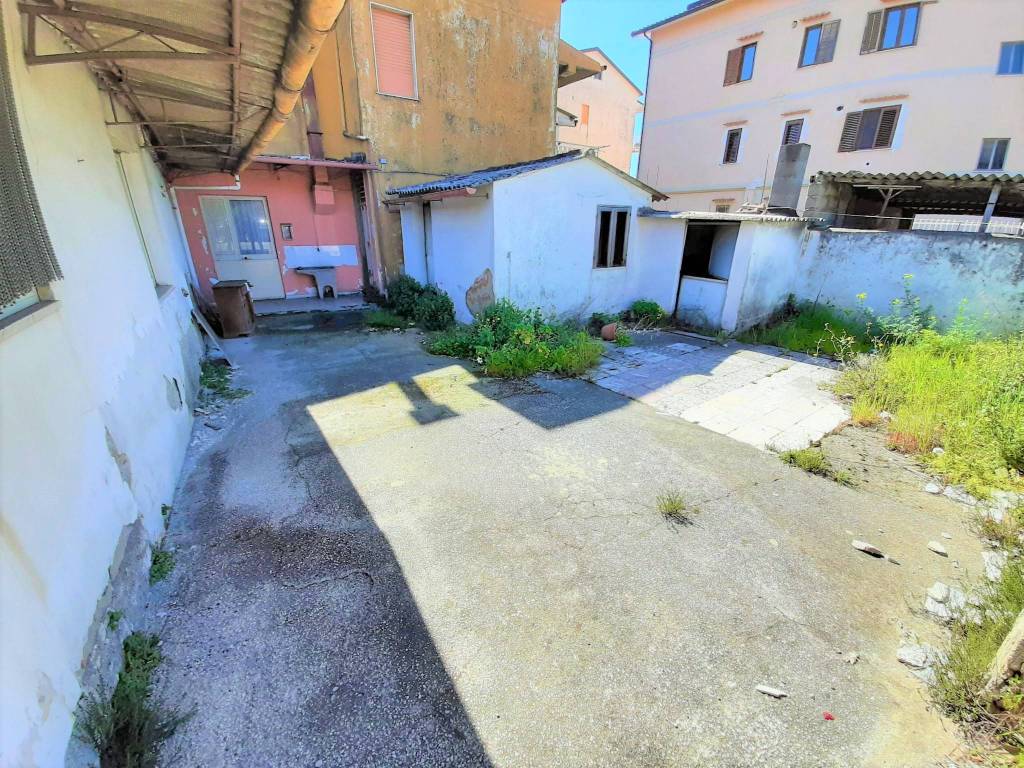Casa indipendente a Lamezia terme in Via dei Bizantini, 165 - Foto 2