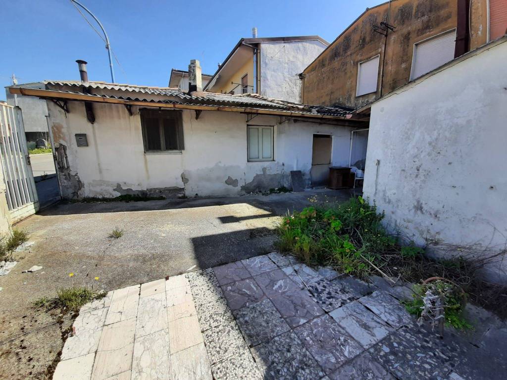 Casa indipendente a Lamezia terme in Via dei Bizantini, 165 - Foto 3