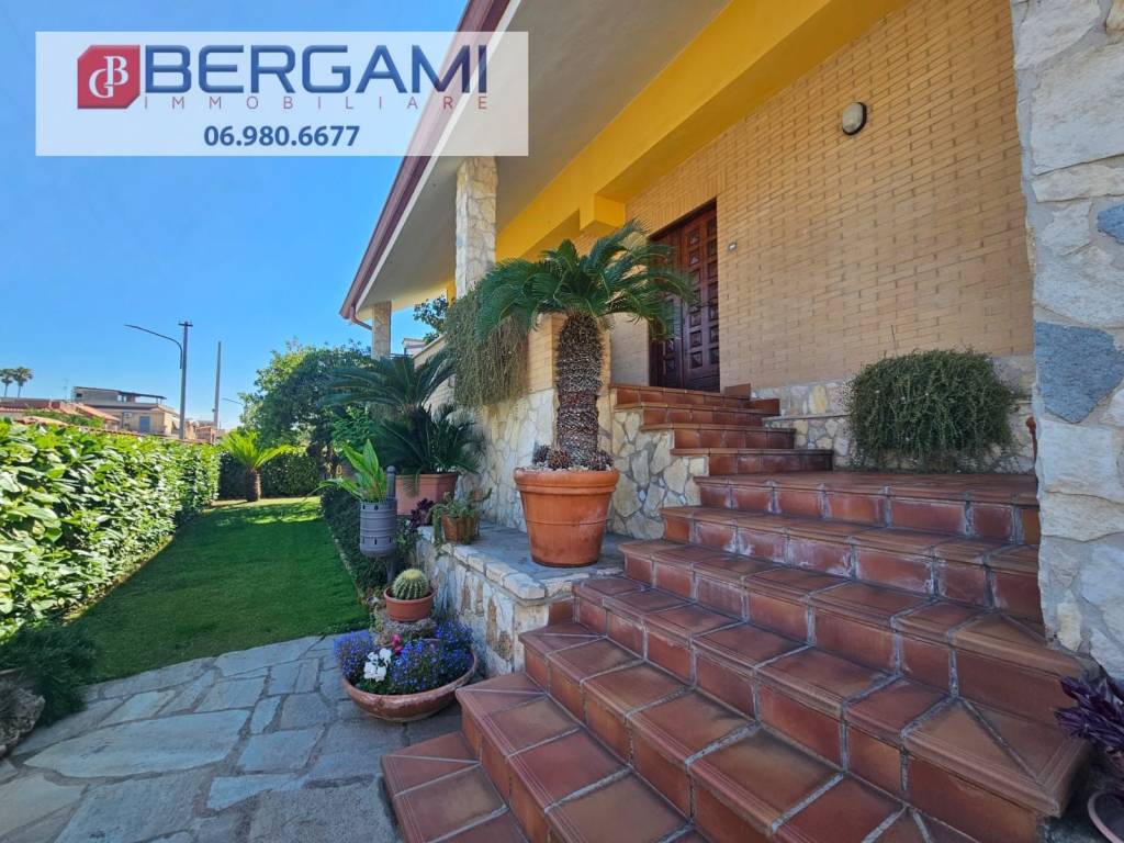Villa a Nettuno in Via Beato Padre Pio, 5 - Foto 3