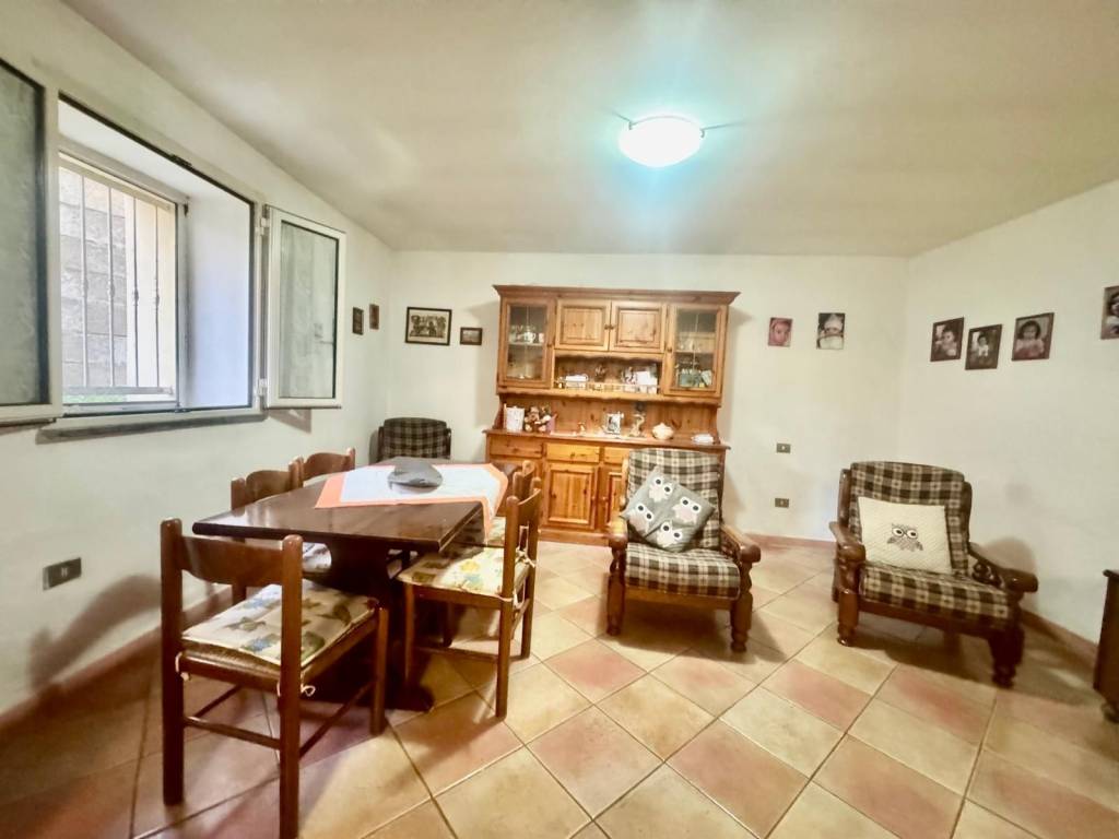 Casa indipendente a Macomer in Via Villa Glori, 5 - Foto 2